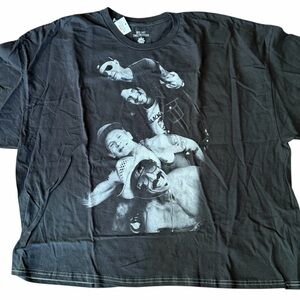 Red Hot Chili Peppers Licensed 2XL Tee NWT